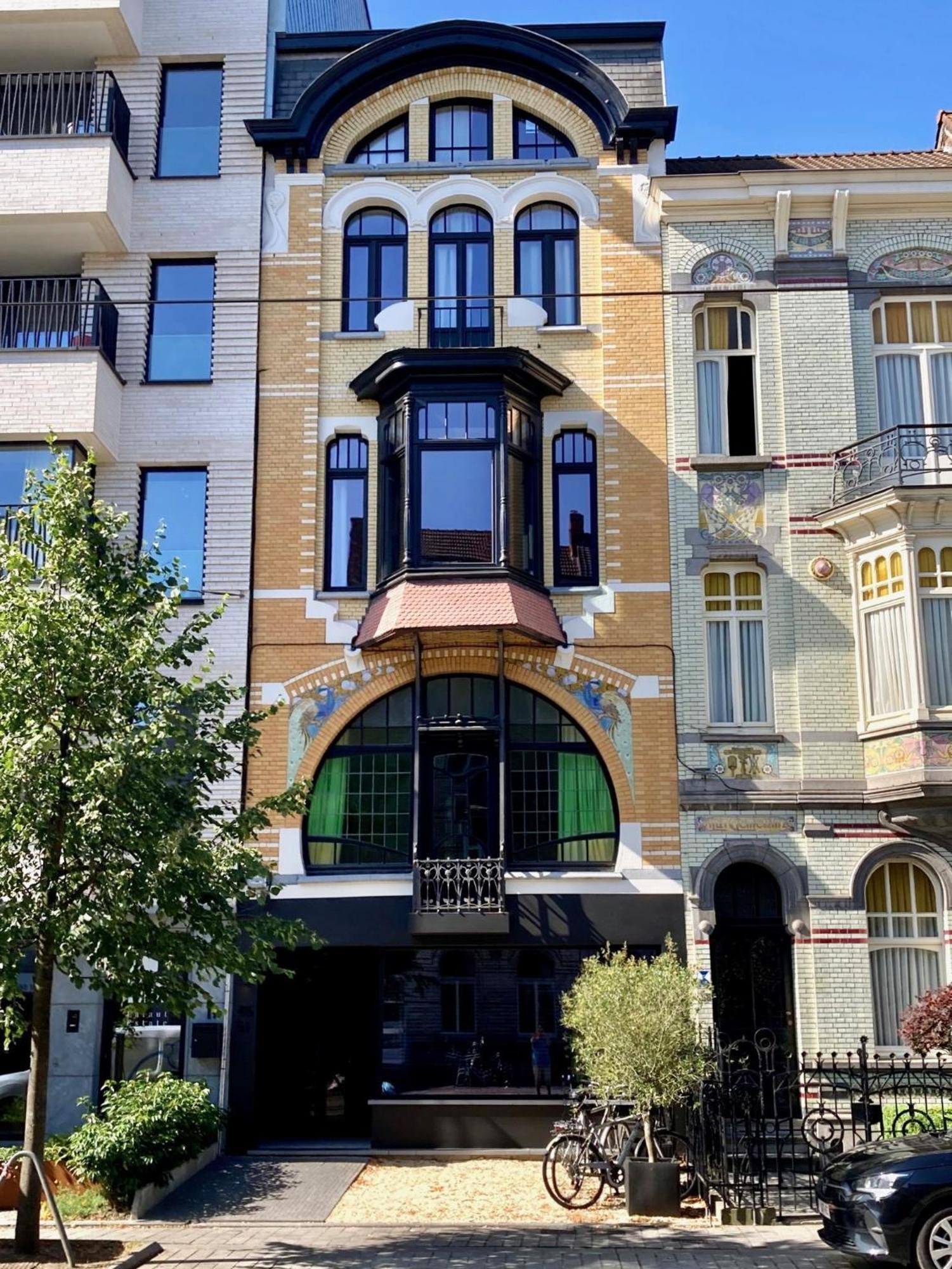 3 Bedroom Art-Nouveau Apartment With Free Parking Gent Eksteriør billede